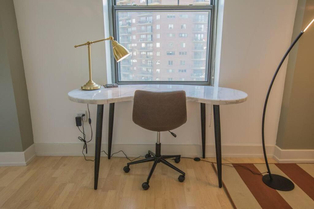 Designer Downtown Condo Suite - Splendid View Des Moines Esterno foto