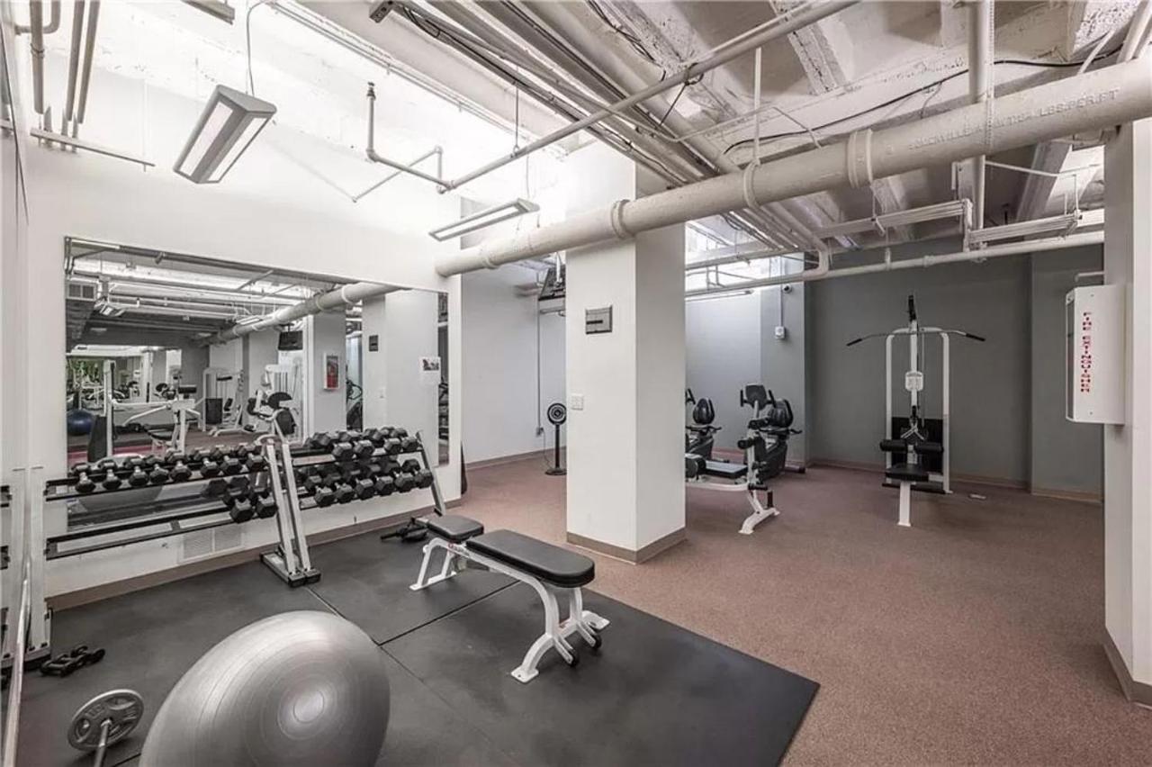 Designer Downtown Condo Suite - Splendid View Des Moines Esterno foto